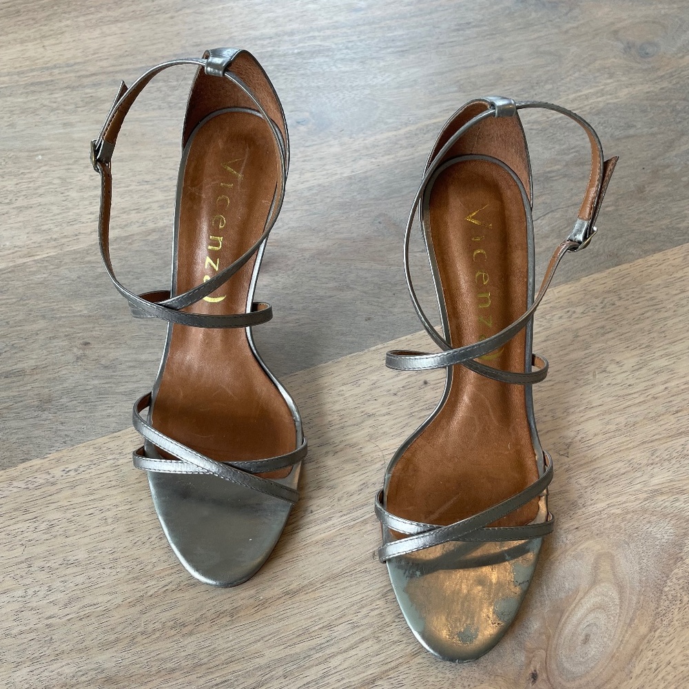 Strapppy silver/pewter heels Vicenza size EU 38 US 7